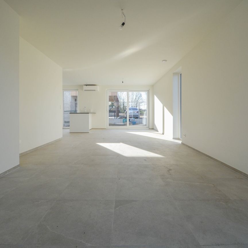 Energiezuinige, halfopen nieuwbouwwoning te Sleihage - Photo 1