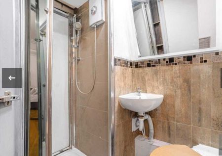 Cockspur Street - Photo 5