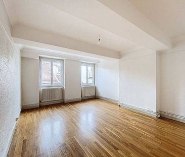 Location appartement 4 pièces 122 m² à Bourg-en-Bresse (01000) CENT... - Photo 5