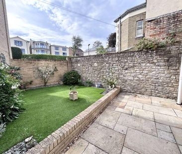 4 bedroom terraced house to rent - Photo 1