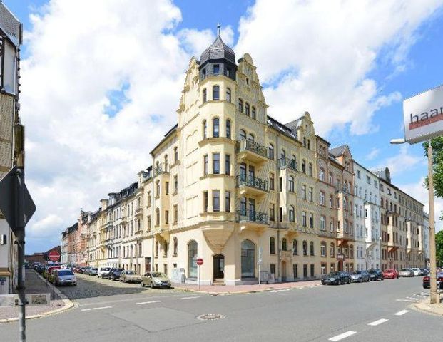 Jößnitzer Str. 141, Wohnung 11 ~~~ 2 Balkone, Tageslichtbad mit Wanne und Dusche, Keller - Foto 1