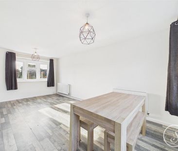 2 bedroom semi-detached house to rent - Photo 2