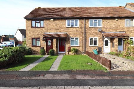 2 bedroom terraced house to rent - Photo 3