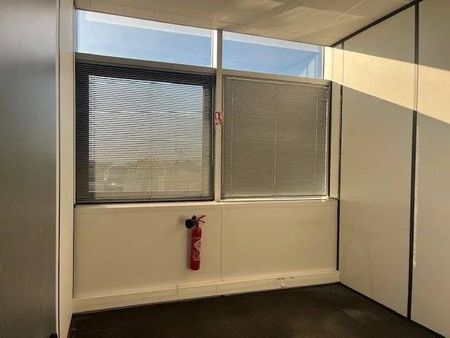 A LOUER - 178 M2 - PKG COLL. - VILLENEUVE LOUBET - Photo 4