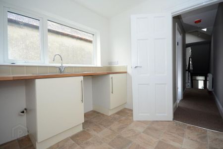102a Abbey Street, Bangor, BT20 4JB - Photo 4