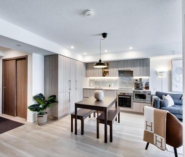 19 Bathurst St #1910 - Photo 2