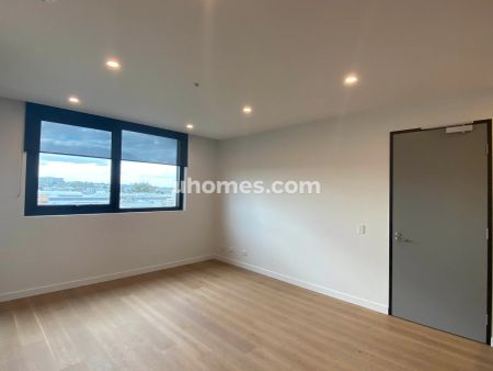 2Bedrooms, 2Bathrooms - Photo 3