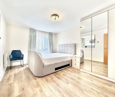 1 Nobel Close, London, NW9 - Photo 4