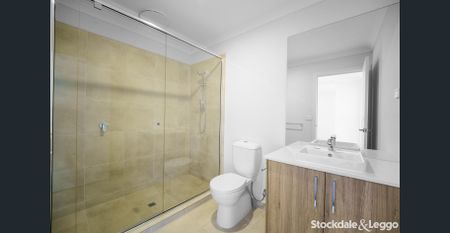 Brand New 4-Bedroom Townhouse in Wollert - Photo 5