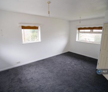 1 bedroom in a house share to rent - Photo 6