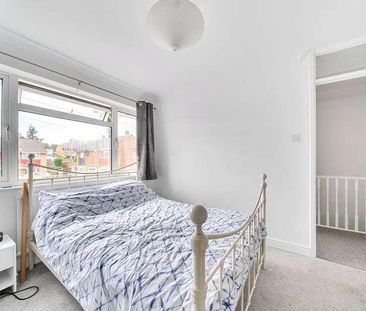 Avon Close, Addlestone, Surrey, KT15 - Photo 1