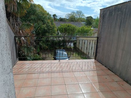 Location Appartement 2 pièces 41m² HAGETMAU 40700 - Photo 3