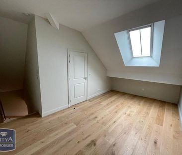 Location Appartement 2 pièces 53m² FONTENAY LE COMTE 85200 - Photo 2