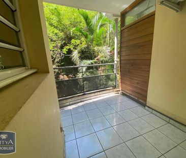 Location Appartement 1 pièce 25m² ST DENIS 97400 - Photo 4