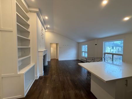 For Lease - 43 Glen Manor Drive Unit# Upper, Toronto, Ontario - Photo 3