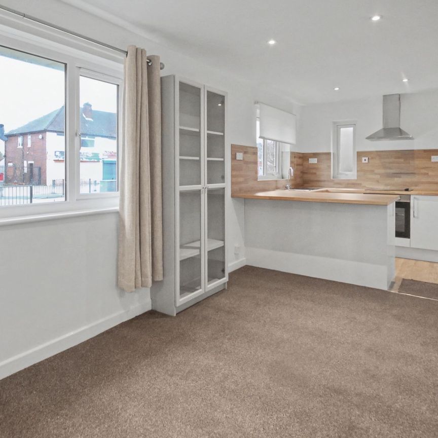 Netherfields, Leigh - Photo 1