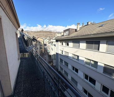 Sion, studio au centre-ville à deux de la place du Midi - Photo 4