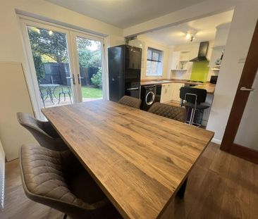 3 bedroom terraced house to rent - Photo 6