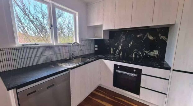 20 Linden St, Mount Roskill, 3 bedrooms - Photo 1