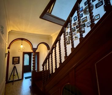 Karaktervolle woning met 3/4 slaapkamers - Photo 1
