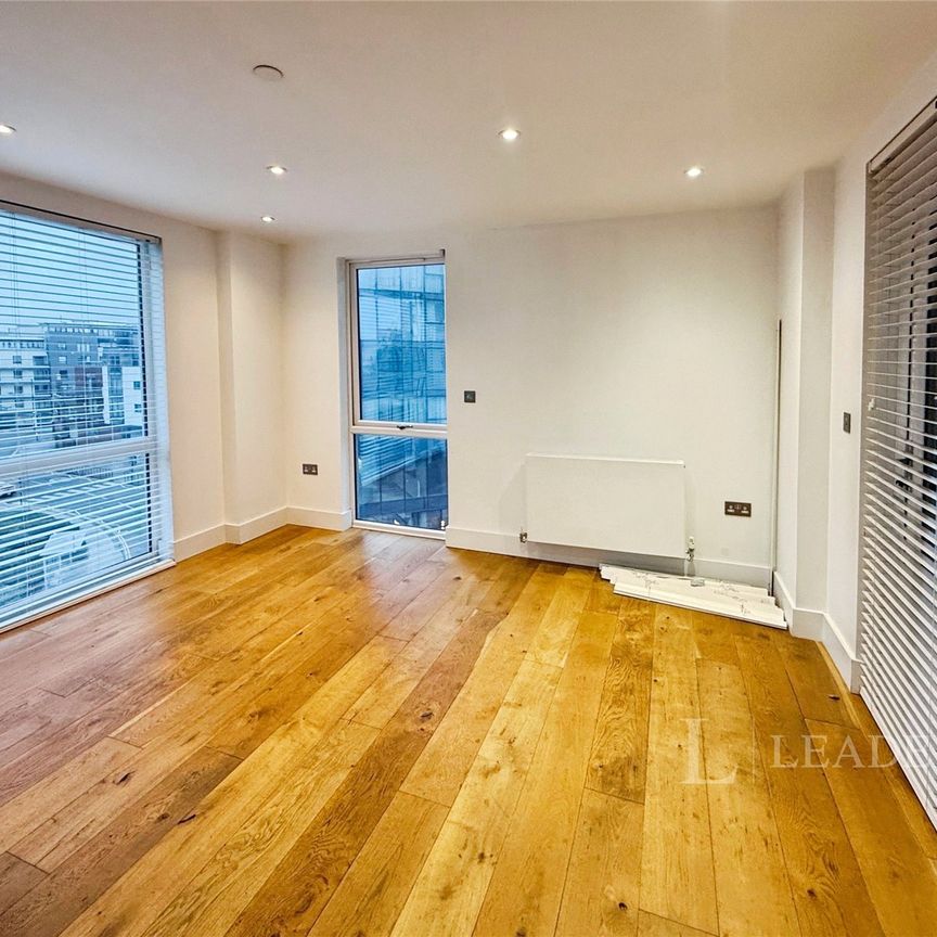 2 bedroom apartment to rent Maritime Walk, Ocean Village, Southampton, Hampshire, SO14 - Photo 1