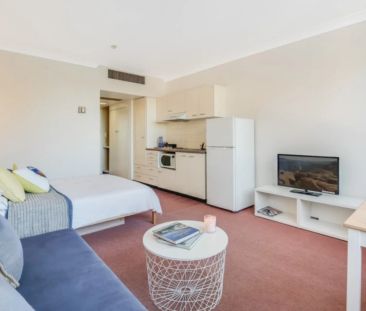 Semi-Furnished Studio Apartment in the Shore Apartments - Photo 5