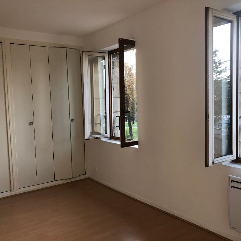 Location Appartement 3 pièces 79m² - Photo 1