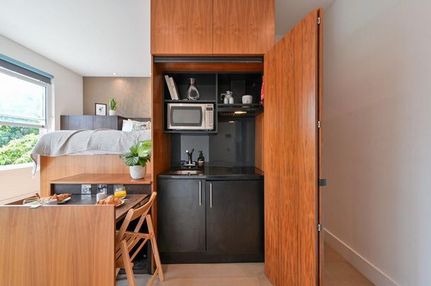 Studio to rent - Photo 1