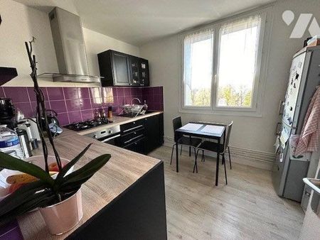 A louer, à BONSECOURS (76240), proche des commodités, un APPARTEMENT, au 2ème étage, se composa... - Photo 2