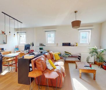 Penthouse te huur in Schaarbeek voor € 1.400 met 2 slaapkamers - Foto 2