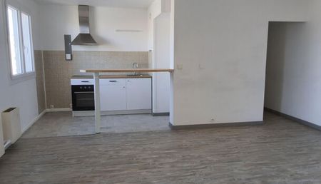 Appartement 3 pièces 62m2 REIMS 796 euros - Photo 5