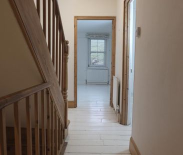 4 bedroom semi-detached house to rent - Photo 3