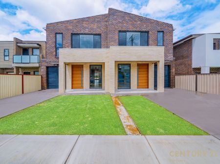 Comfortable Family Living - Photo 4