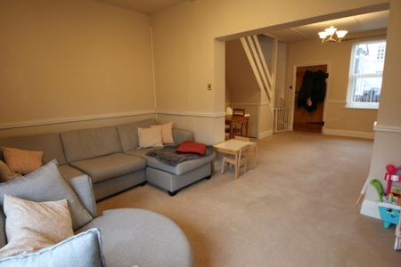 2 bedroom terraced house to rent - Photo 3