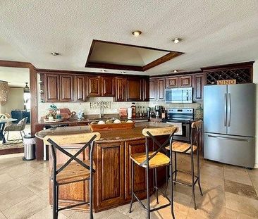 Spacious 3 Bedroom on 14th Floor - Photo 6