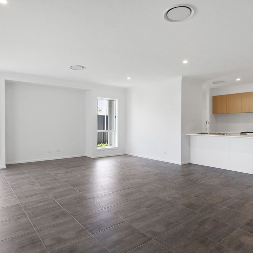 Brand New Executive Residence - Photo 1