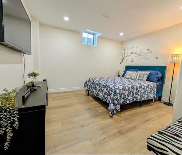 For Lease - 9 Albert Newell Drive, Markham, Ontario - Photo 2