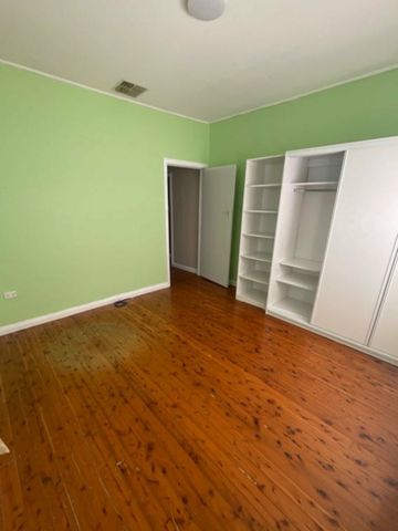 Charming Two-Bedroom Home in a Convenient Location - Photo 3