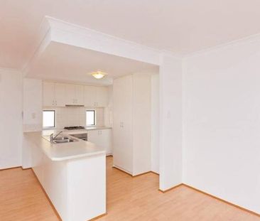 Modern 3 Bedroom Townhouse for Rent in Nollamara - Your Perfect Fam... - Photo 4