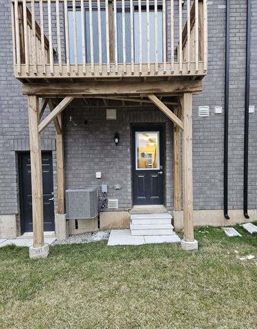 For Lease - 59 Bellhouse Avenue, Brantford, Ontario - Photo 3