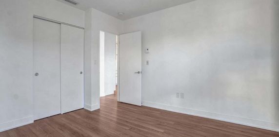 4 1/2 Montréal Downtown 700 sq.ft - 2 beds, 1 bath - Photo 2