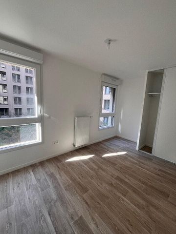 location Appartement T3 DE 69.9m² À BOBIGNY - Photo 3