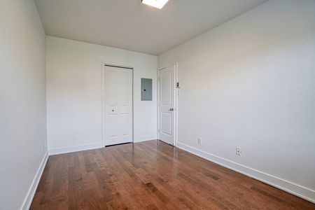 Condo for rent, Montréal (Le Sud-Ouest) - Photo 2