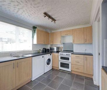 Pembroke Close, Mildenhall, Bury St. Edmunds, Suffolk, IP28 - Photo 3