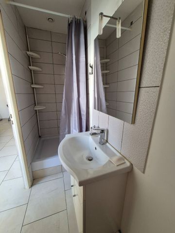 Location Appartement 1 pièce 18m² RONCHIN 59790 - Photo 5