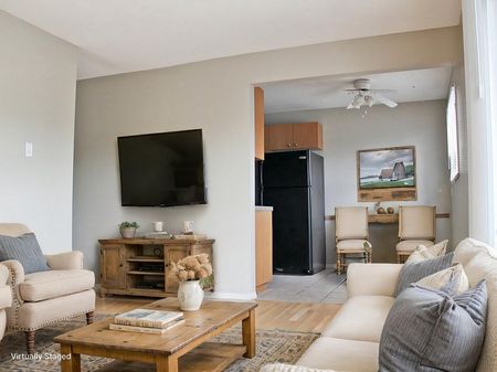 Pleasant Hill Apartments - Photo 3