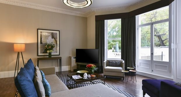 3-bedrooom apartment with private garden square in Stanhope Gardens, Kensington, London SW7 - Photo 1