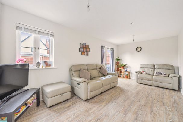 3 bedroom detached house to rent - Photo 1