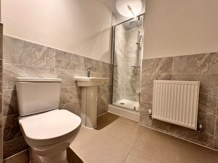 2 bedroom semi-detached house to rent - Photo 5