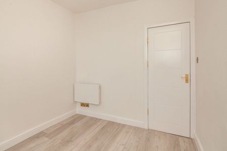 Camberwell Road, London, SE5 - Photo 3